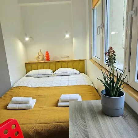 Lovely Sparkly Apartment-3